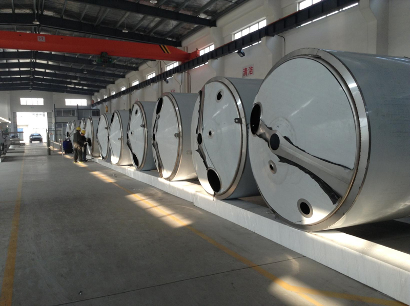 stainless steel tanks